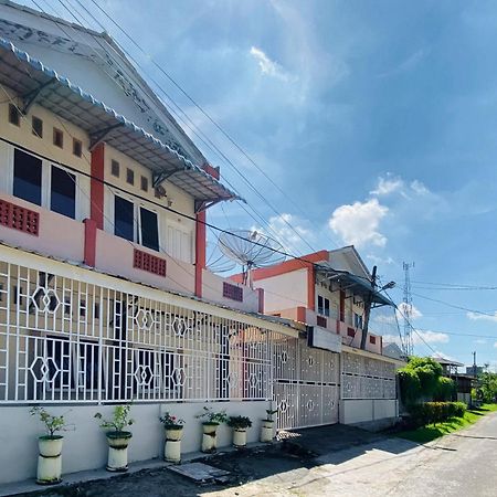 Amira House Kisaran Redpartner Hotel Exterior foto