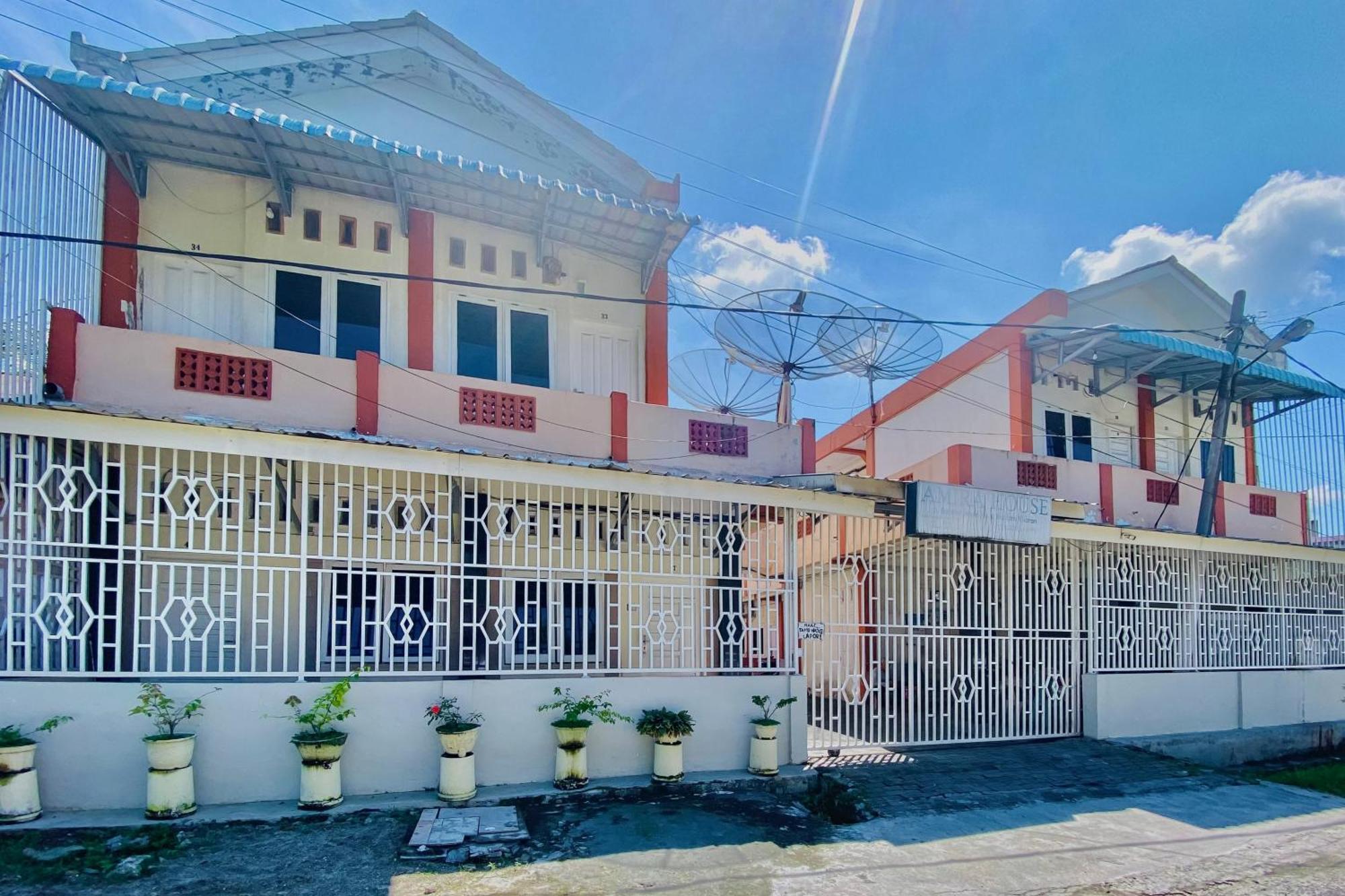 Amira House Kisaran Redpartner Hotel Exterior foto