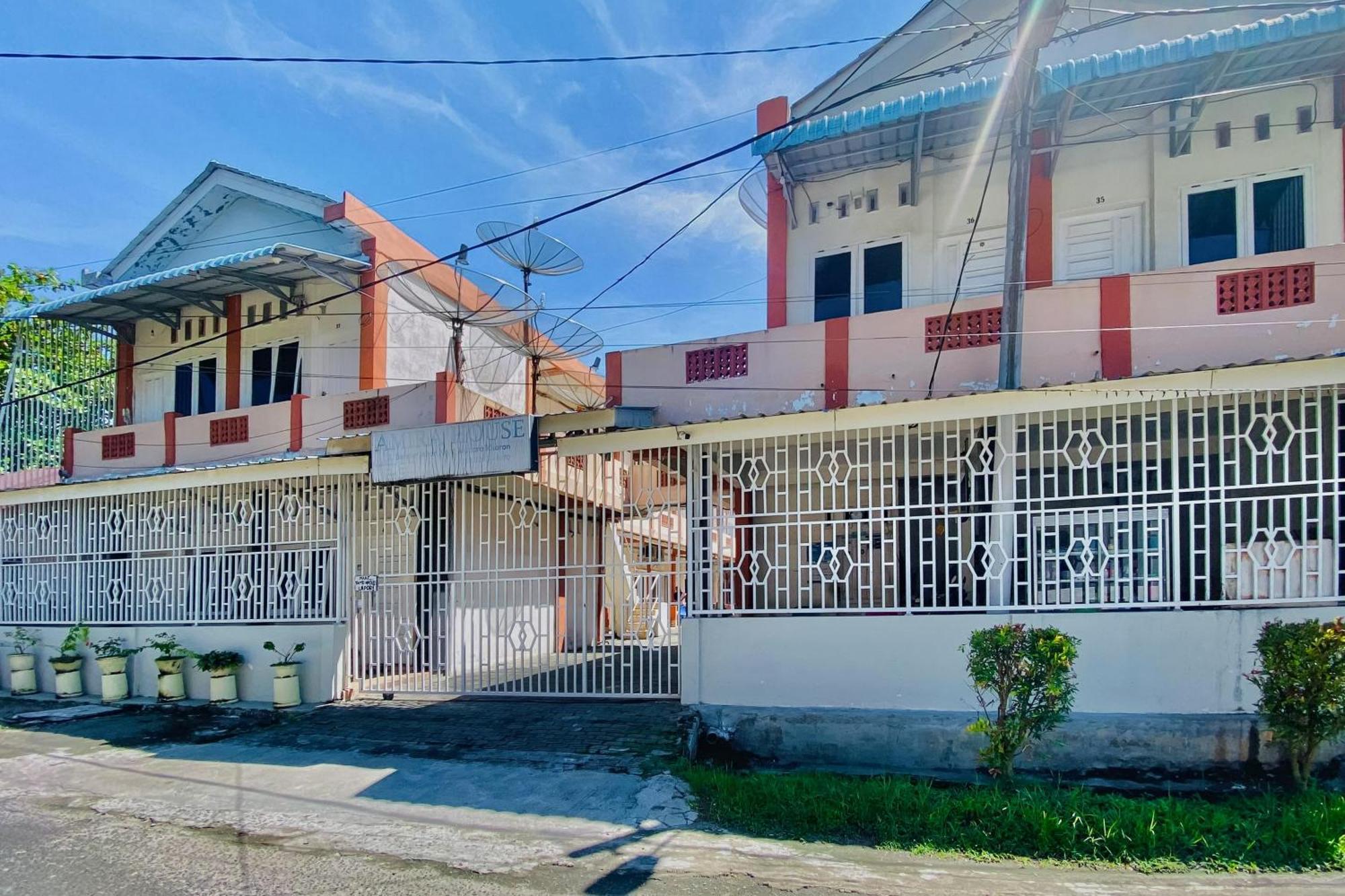 Amira House Kisaran Redpartner Hotel Exterior foto